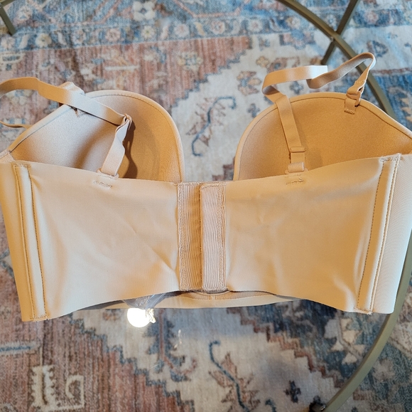 SKIMS Plunge Bra - Picture 3 of 3